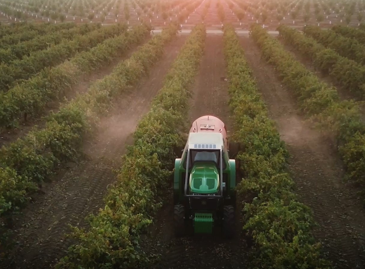 Sprayer spraying rows