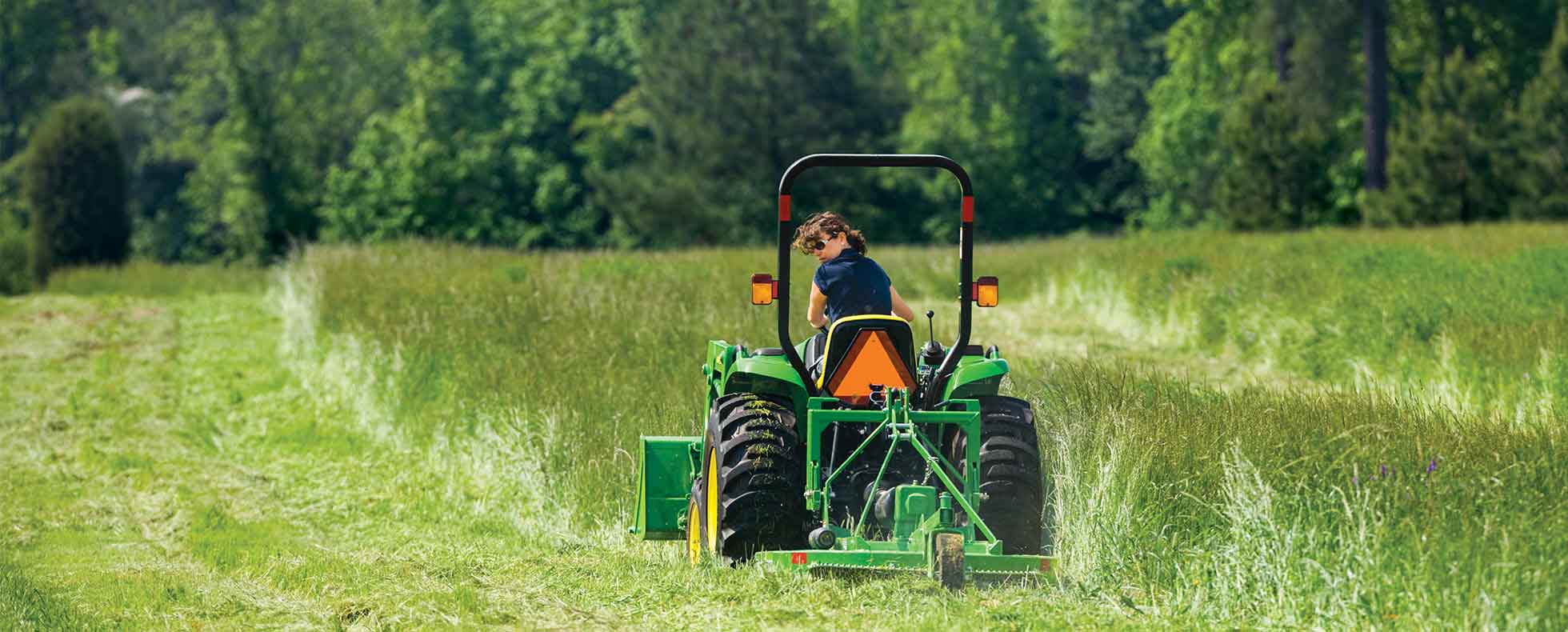 How to Choose a John Deere Compact Tractor: Three Tips