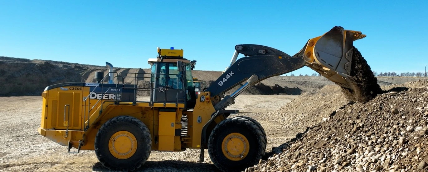 How to Combine Technology and Machines to Do Jobs Differently