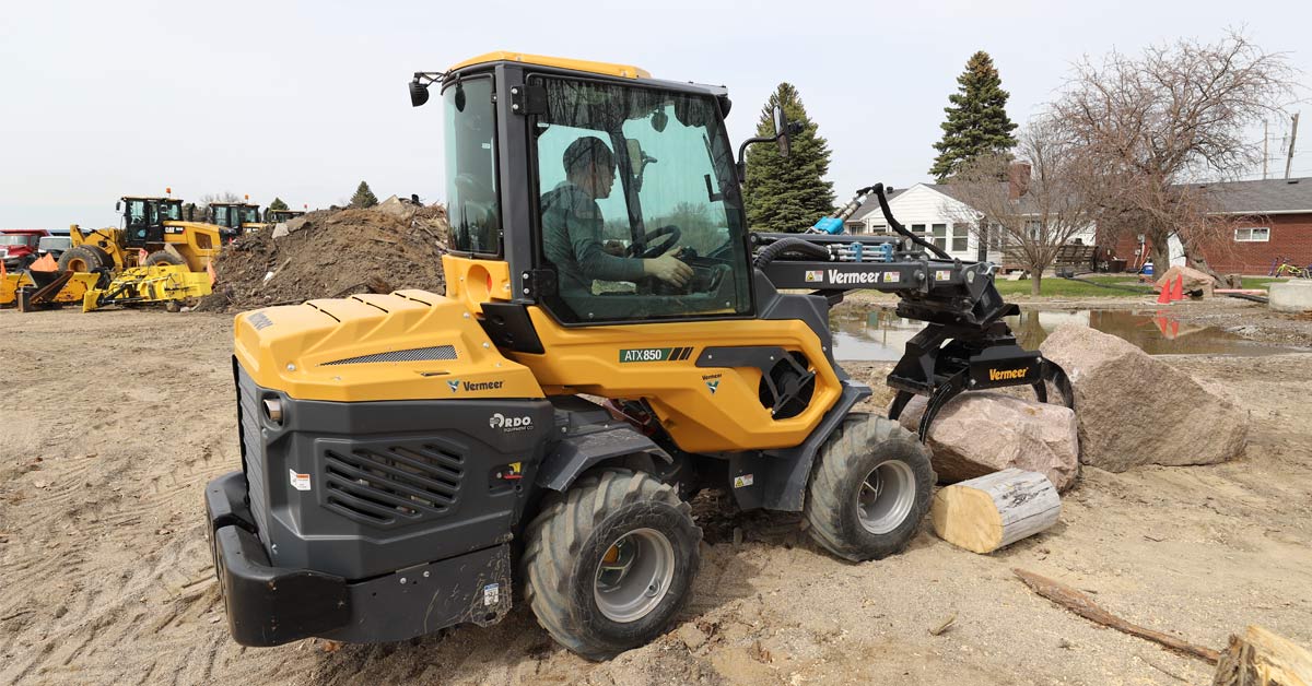 Vermeer Rdo Maintaining Equipment Made Easy with Vermeer’s ATX Compact Articulated ...